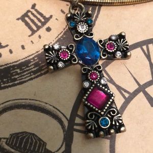 Vintage Inspired cross with wire neck ring